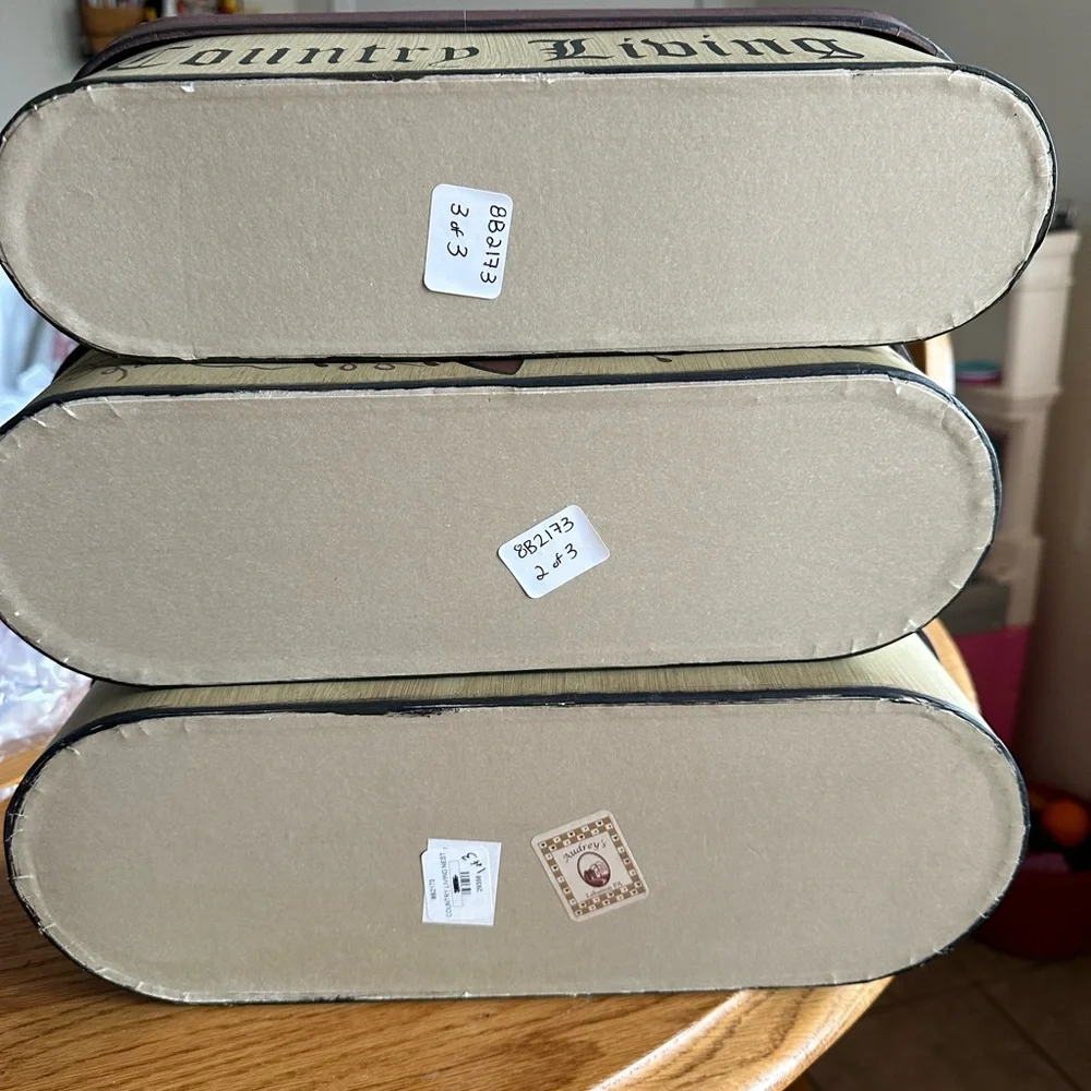 Rustic Country Nesting Boxes - Picture 2 of 11